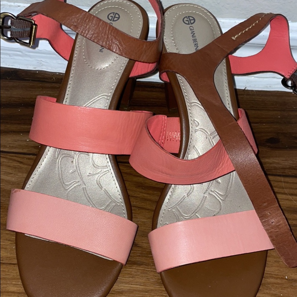 Pink Gianni Bini heels